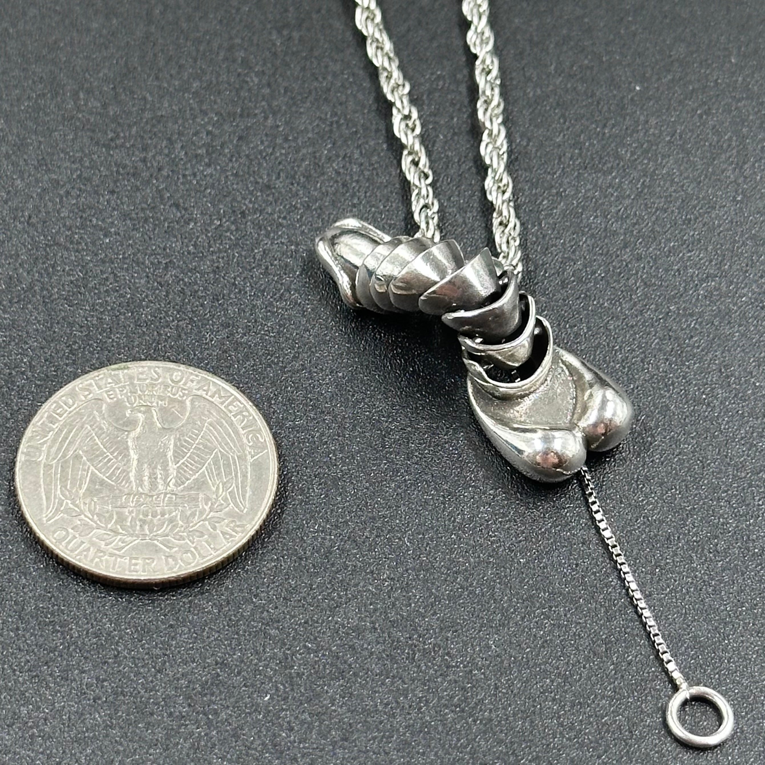 “Wink & Lift” Kinetic Pendant – 925 Silver-Plated Stainless Steel Necklace & Custom Chain