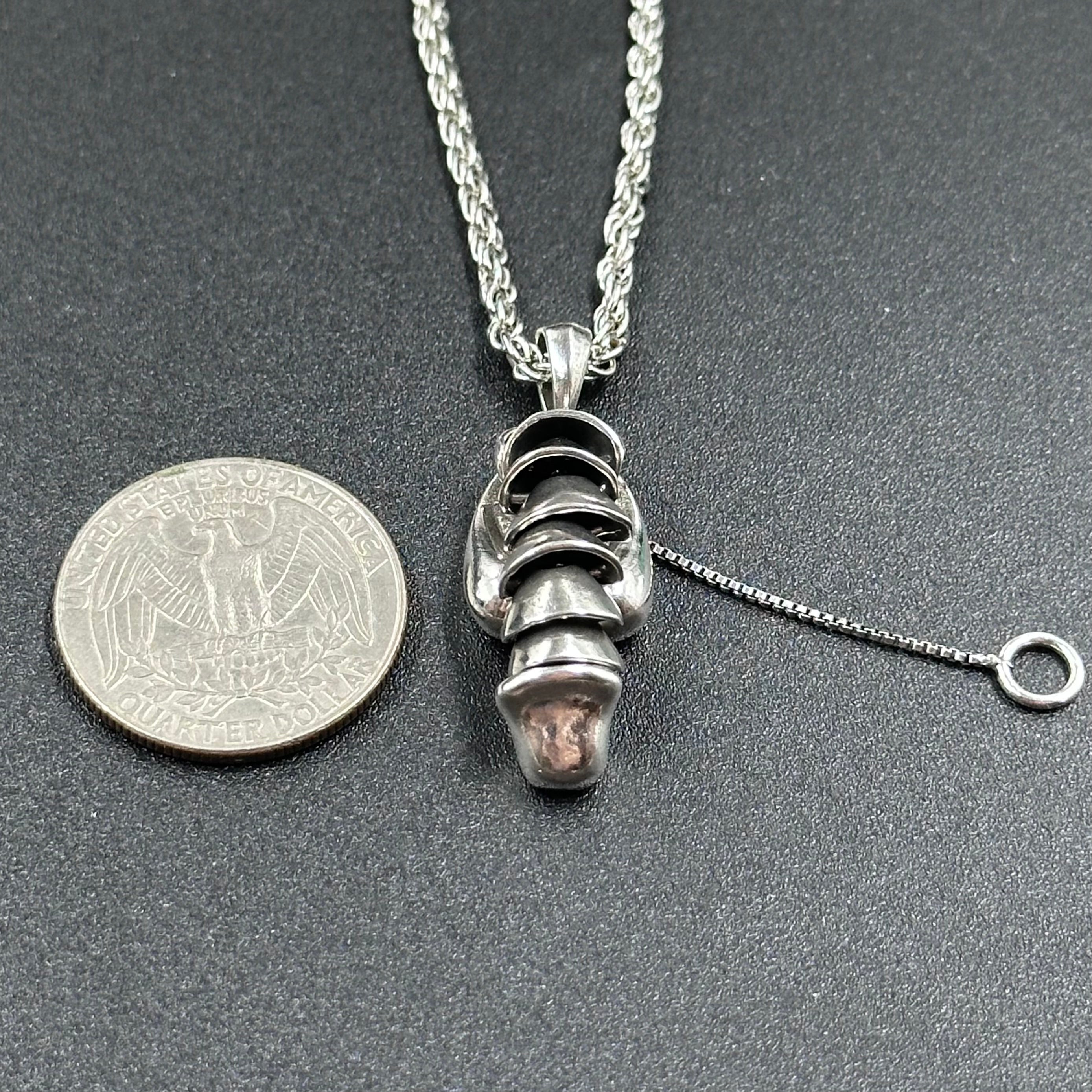 “Wink & Lift” Kinetic Pendant – 925 Silver-Plated Stainless Steel Necklace & Custom Chain