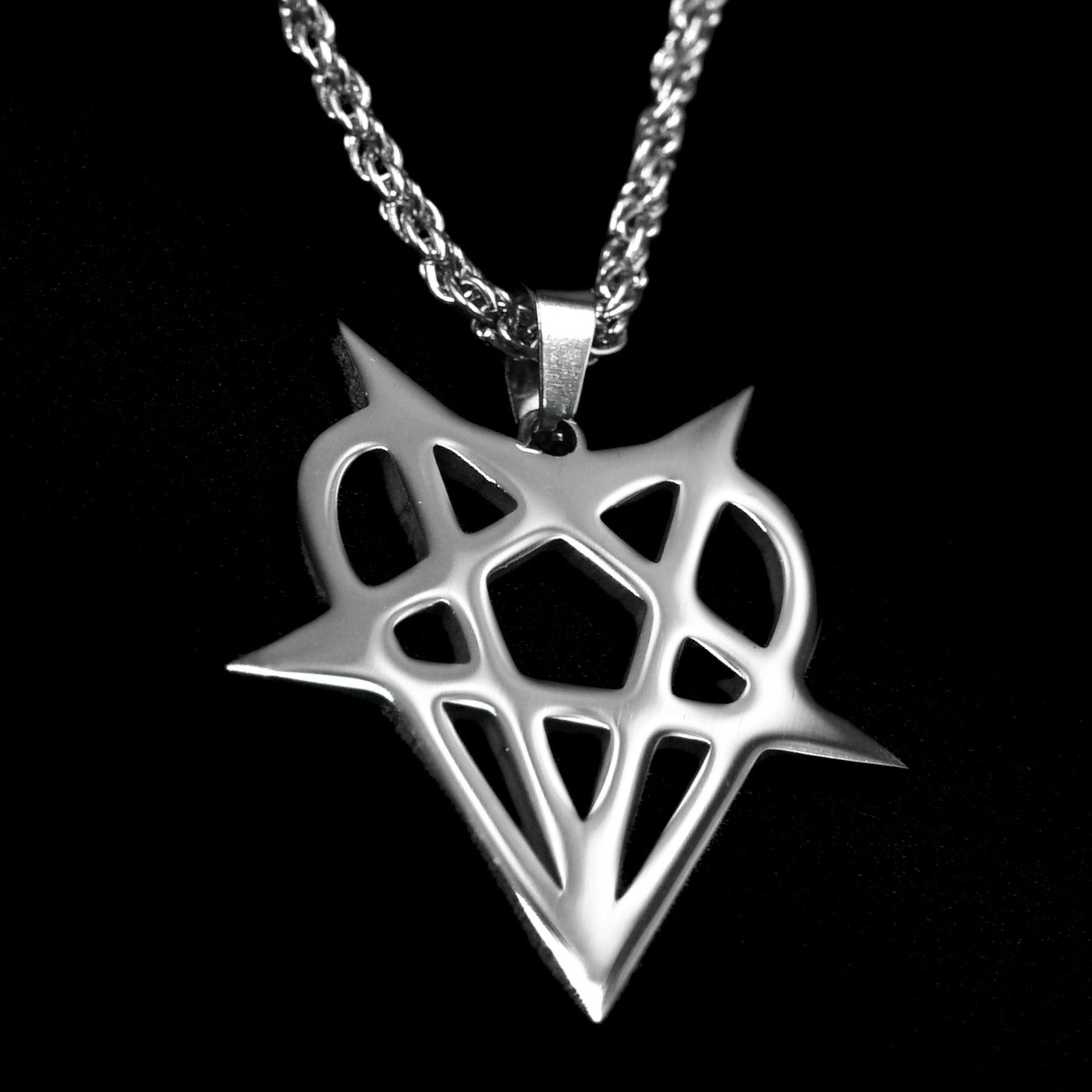 Destroy Lonely Heartagram Necklace & Custom Chain